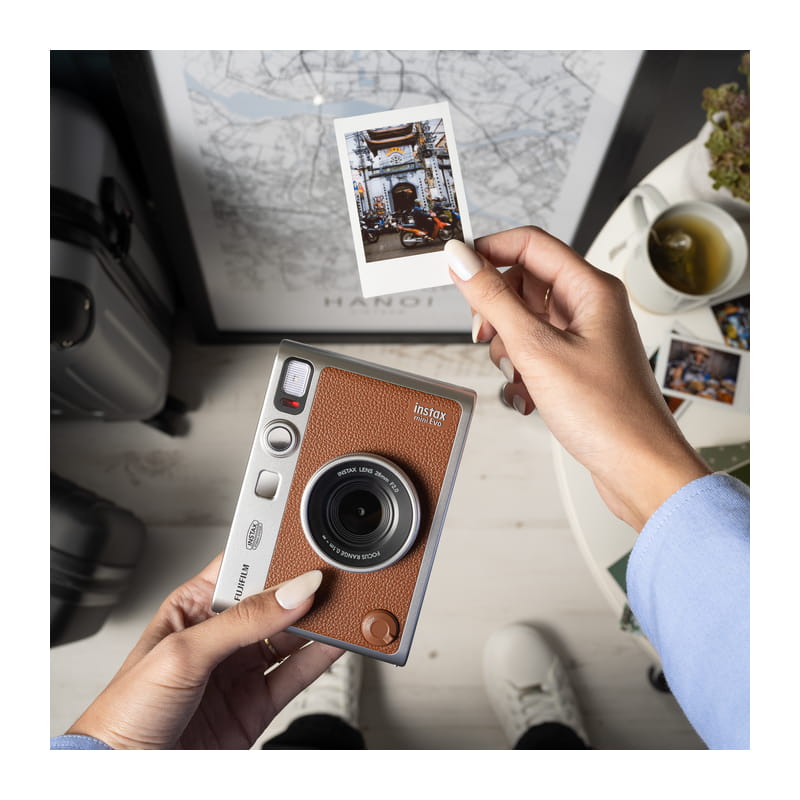 instax mini Evo ブラウン
